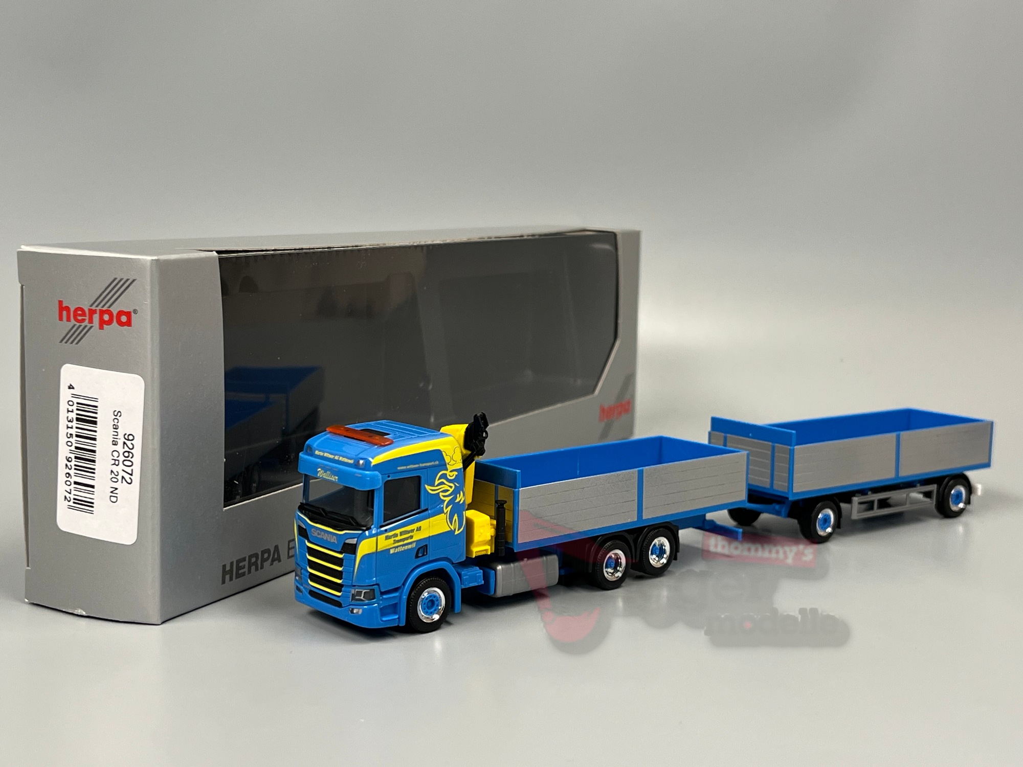 926072 - Herpa - Scania CR Niedrigdach Pritschen-Hängerzug mit